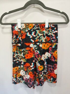 Aerie Offline Floral Bike Shorts - size Medium
